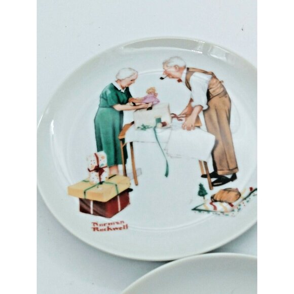 Collector Plates Norman Rockwell 4 Plate Set Hangable 6.5" - Japan - Picture 6 of 11
